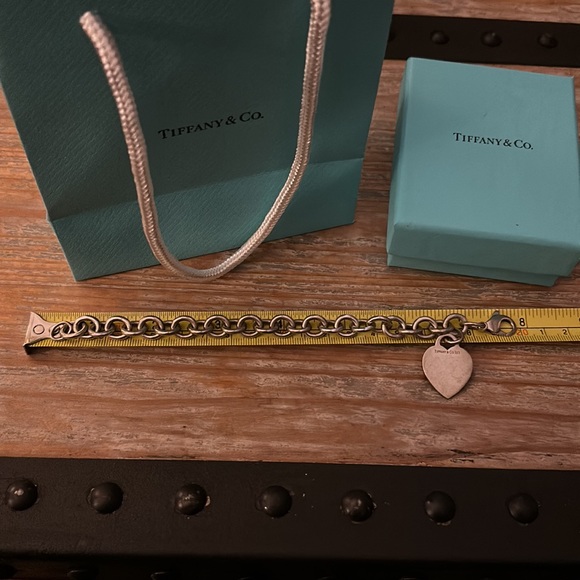 Tiffany & Co. 💙 Return to Tiffany Bracelet - Picture 4 of 5